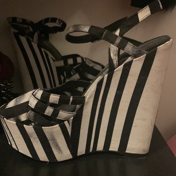 Aldo platform sandals - Picture 2 of 3